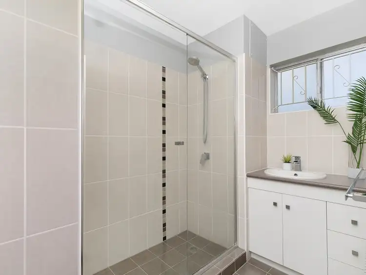 Fourth view of Homely apartment listing, 2/10 Raby Road, Coorparoo QLD 4151