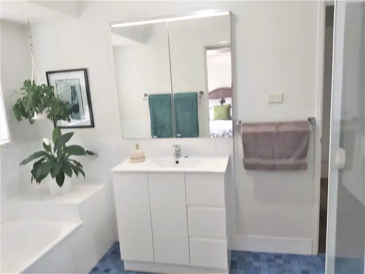 Sixth view of Homely house listing, 4 Oxley Circuit, Daisy Hill QLD 4127