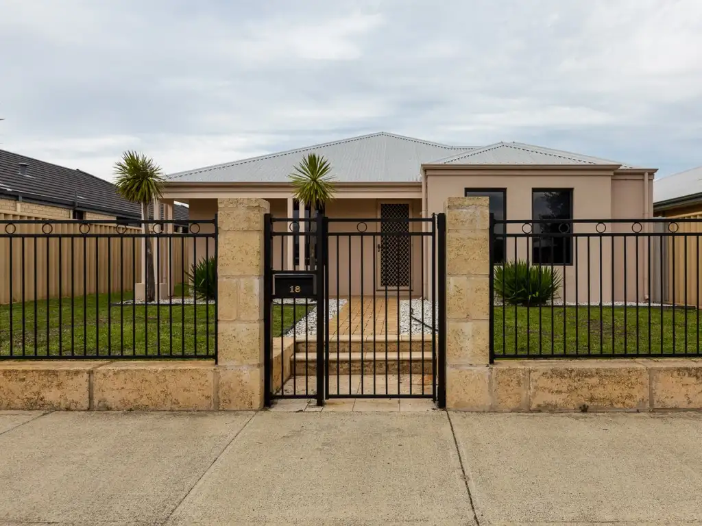 Main view of Homely house listing, 18 Reeves Approach, Dalyellup WA 6230