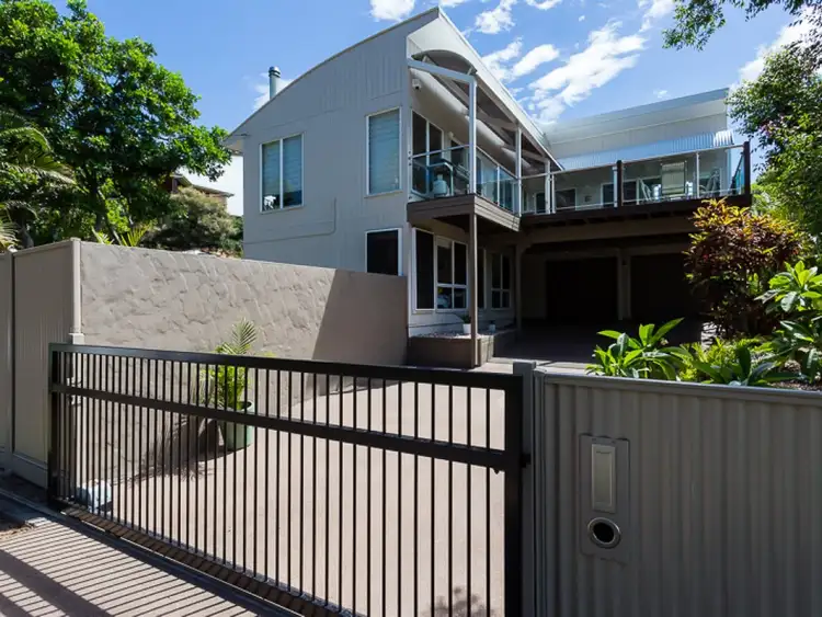 66 O'Connell Parade, Wellington Point QLD 4160
