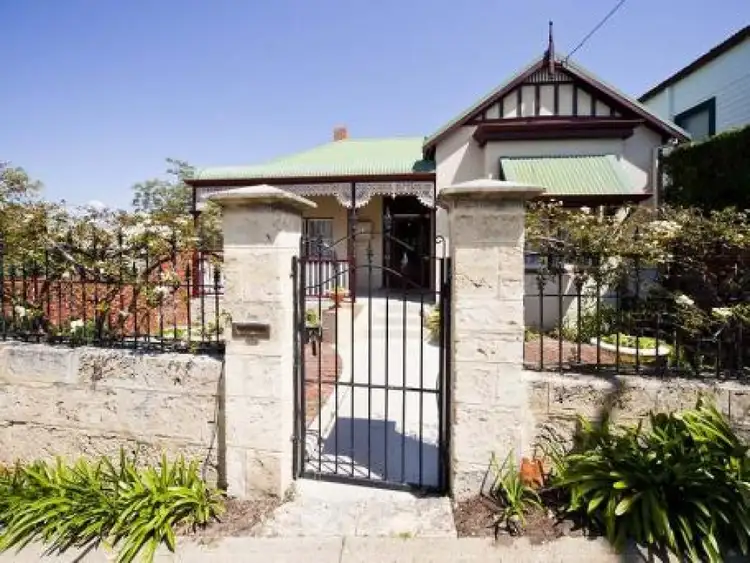 113 Crawford Road, Maylands WA 6051