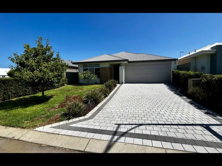 13 Amadeus Way, Success WA 6164