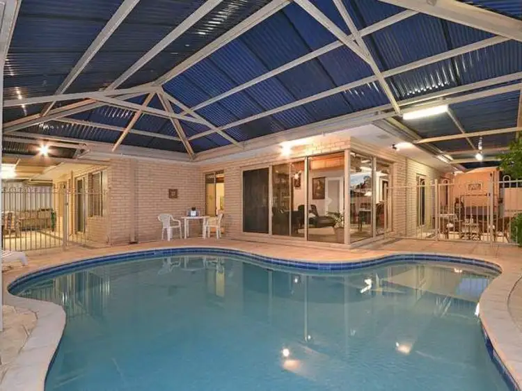 9 Antrim Court, Woodvale WA 6026