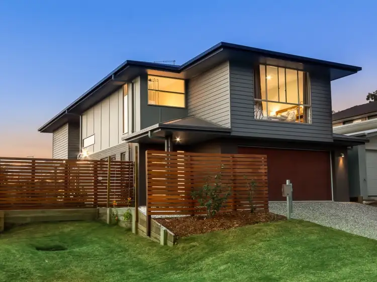 32 Barrington Circuit, Waterford QLD 4133