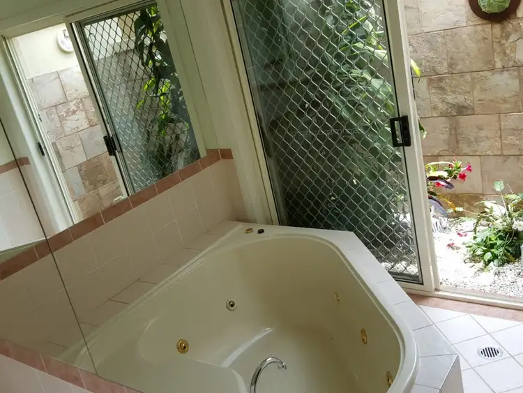 Fifth view of Homely house listing, 30 Dalloway Court, Arundel QLD 4214