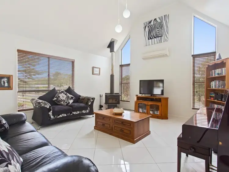 26 Flamingo Street, Little Mountain QLD 4551