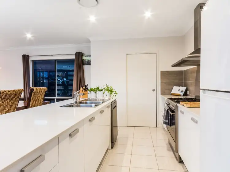 Fifth view of Homely house listing, 32 Barrington Circuit, Waterford QLD 4133