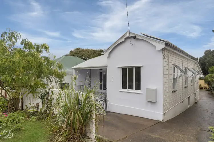 10 Laura Street (Room 3), Highgate Hill QLD 4101