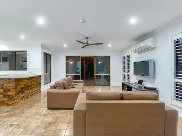 Fifth view of Homely house listing, 4 Crowsash Court, Albany Creek QLD 4035