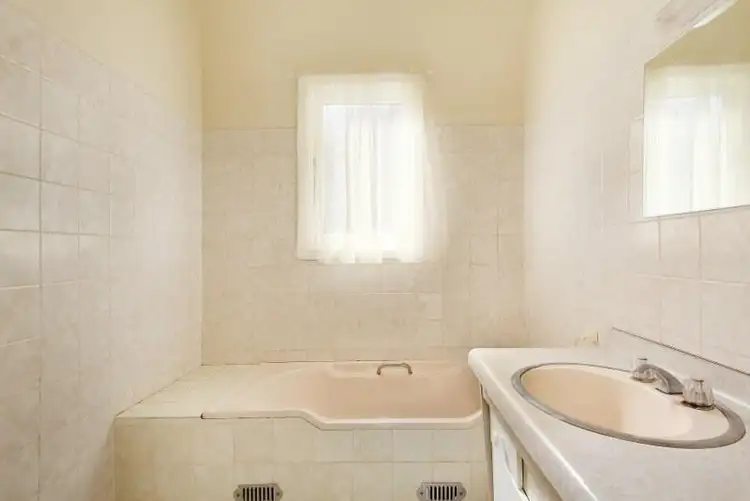 Seventh view of Homely house listing, 48 Darling St, Tamworth NSW 2340
