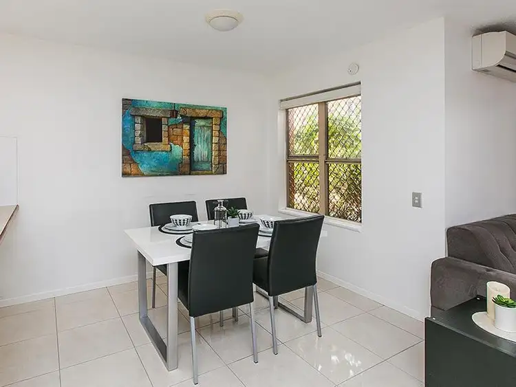 Sixth view of Homely apartment listing, 2/14 Paragon St, Yeronga QLD 4104