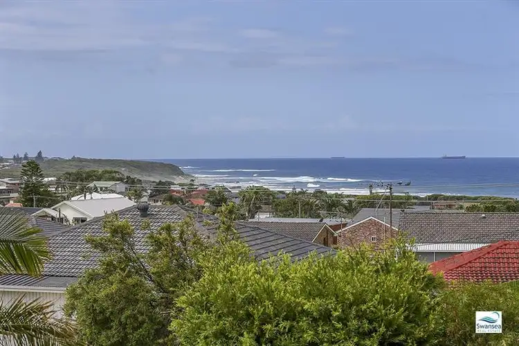 47 Park  Ave, Caves Beach NSW 2281