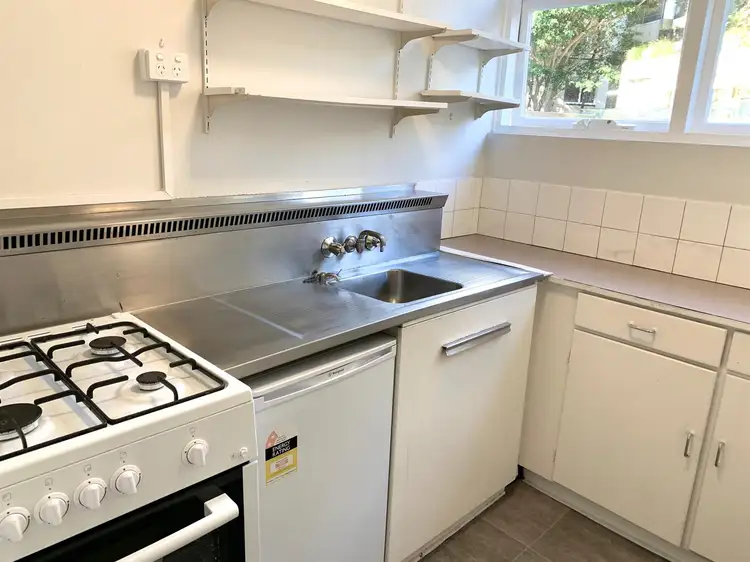 Third view of Homely studio listing, 22/5-7 The Esplanade 0, Elizabeth Bay NSW 2011