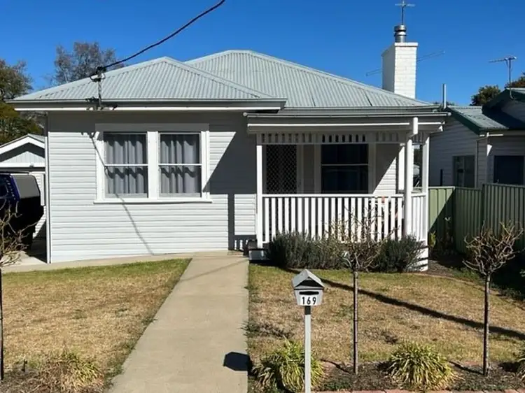 169 Johnston Street, Tamworth NSW 2340