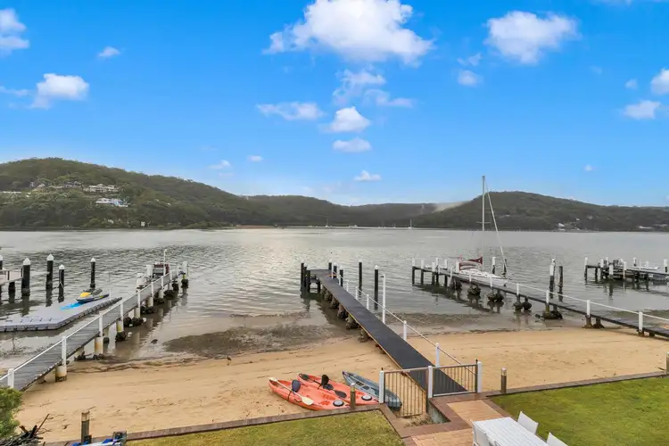 Main view of Homely unit listing, 4/172-174 Booker Bay Road, Booker Bay NSW 2257