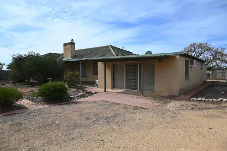 36 Kuchel Road, Waikerie SA 5330