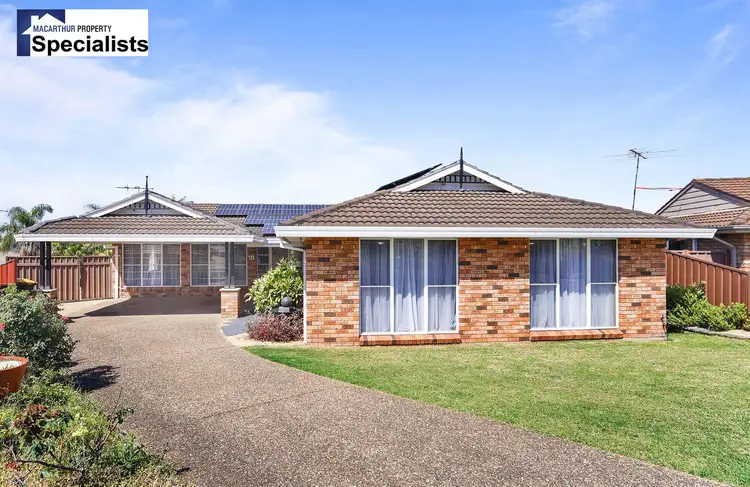 18 Mackenzie Place, Kearns NSW 2558