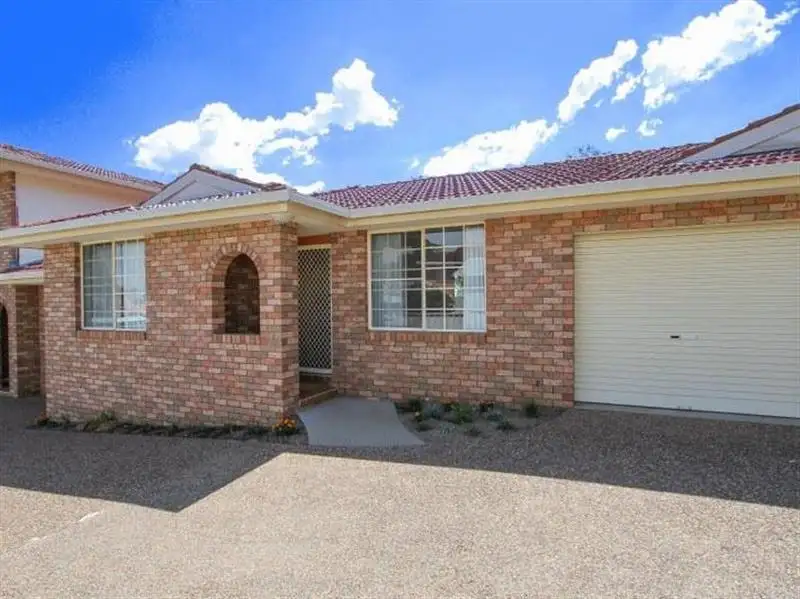 Main view of Homely unit listing, 2/143 Johnston Street, Tamworth NSW 2340