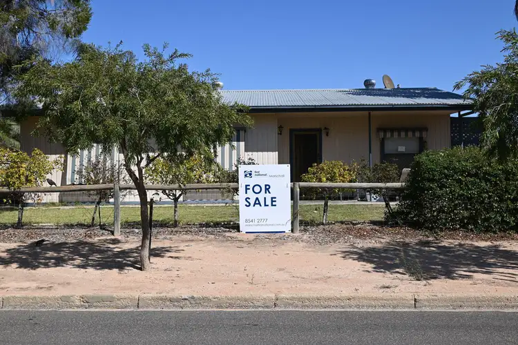 25 Kirby Street, Waikerie SA 5330