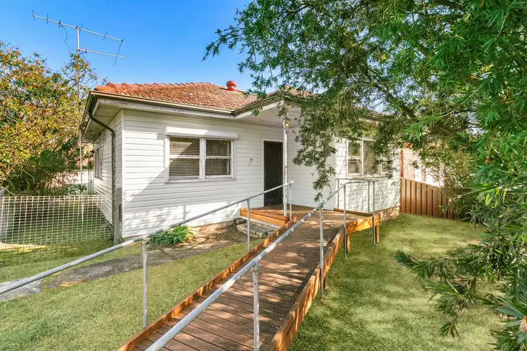 77 Commonwealth Avenue, Blackwall NSW 2256
