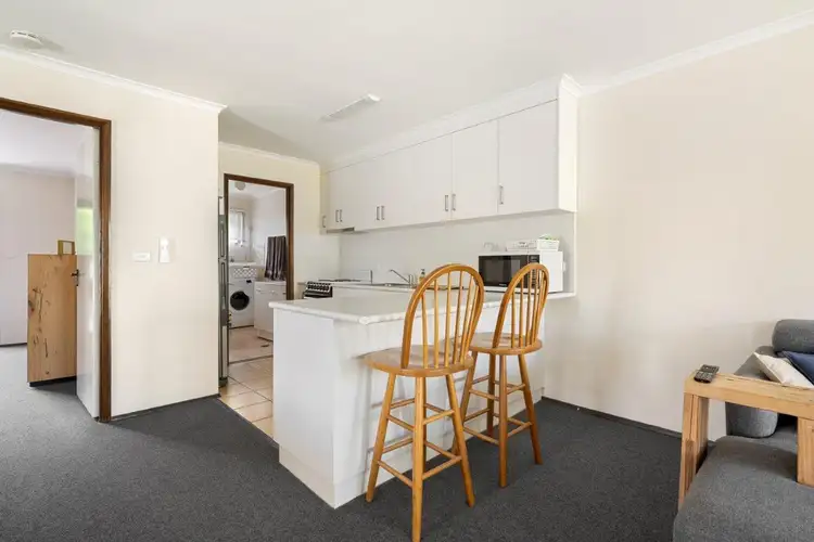 Fifth view of Homely flat listing, 5/405 Griffith Road, Lavington NSW 2641