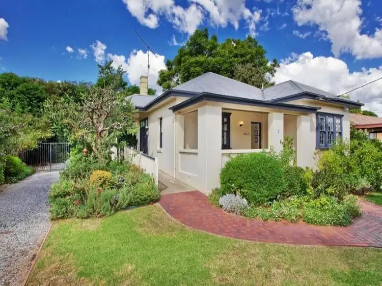 1 Dean Street, Tamworth NSW 2340