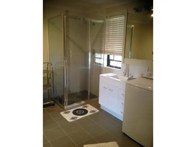 Fifth view of Homely apartment listing, 3 Curlew Crescent, Tamworth NSW 2340