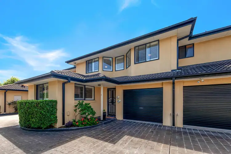 Main view of Homely townhouse listing, 2/18 Nowack Avenue, Umina Beach NSW 2257
