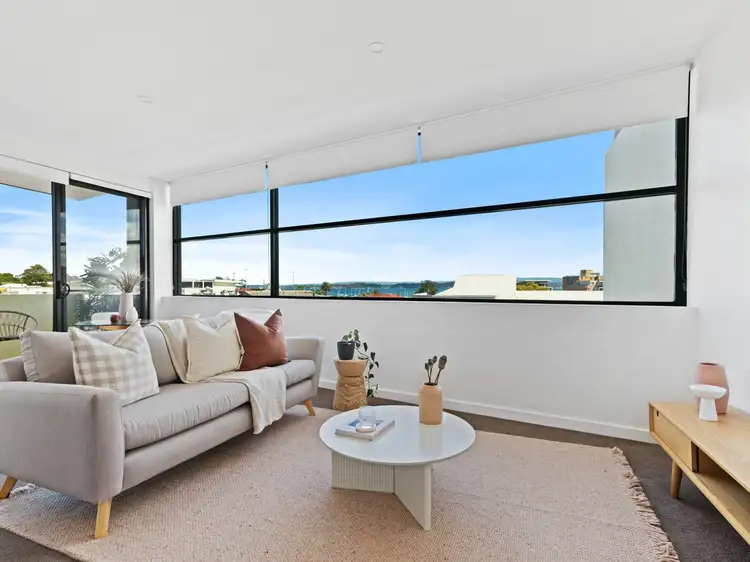 301/571 Pacific Highway, Belmont NSW 2280