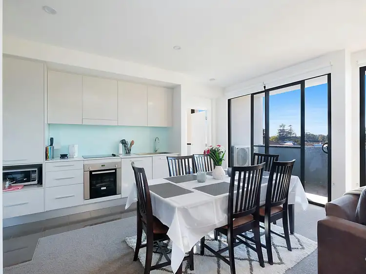 216/11 Ernest Street, Belmont NSW 2280