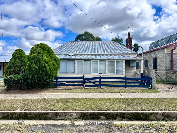 21 Maitland Street, Uralla NSW 2358
