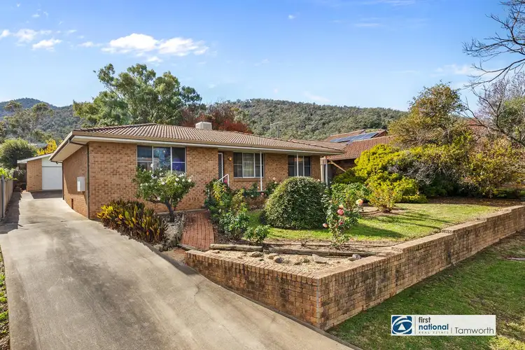 28 Valley Drive, Tamworth NSW 2340