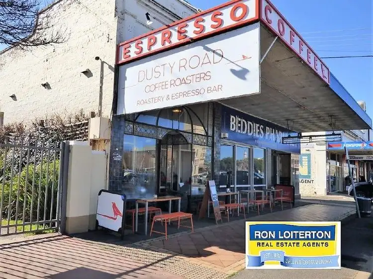 105 Wallendoon Street, Cootamundra NSW 2590