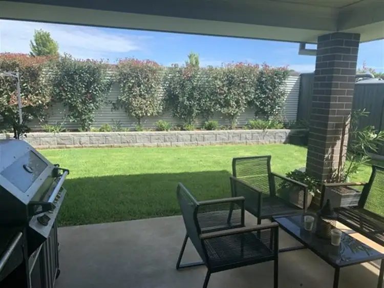 Fifth view of Homely house listing, 2/2 Faringdon Street, Tamworth NSW 2340