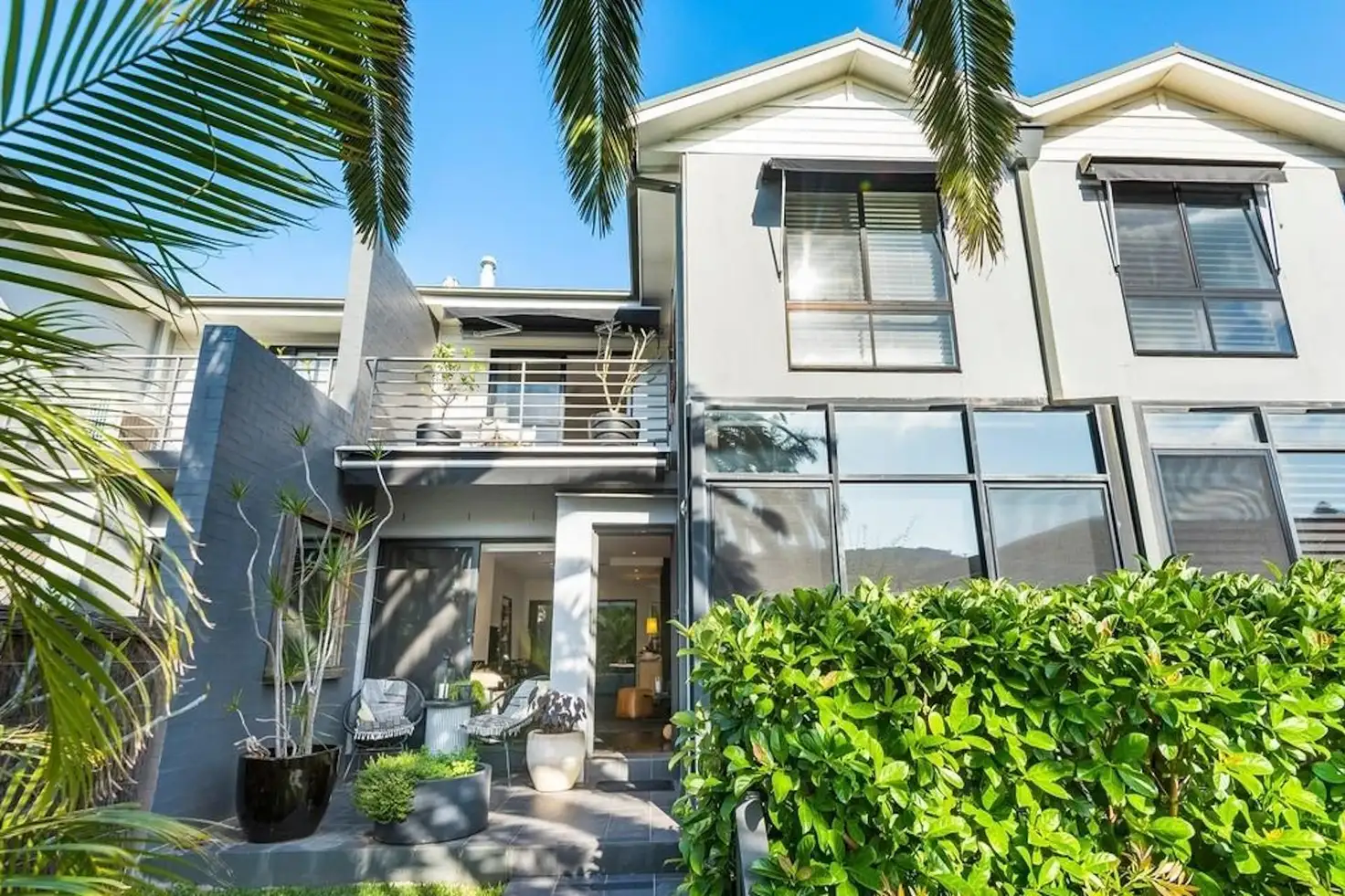 Main view of Homely townhouse listing, 2/16 The Crescent, Avalon Beach NSW 2107