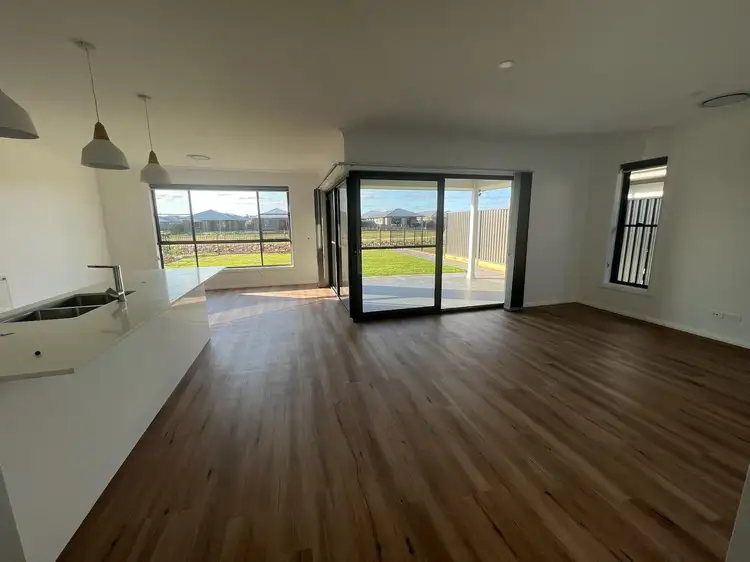 Second view of Homely house listing, 8 Sea Crescent, Dubbo NSW 2830