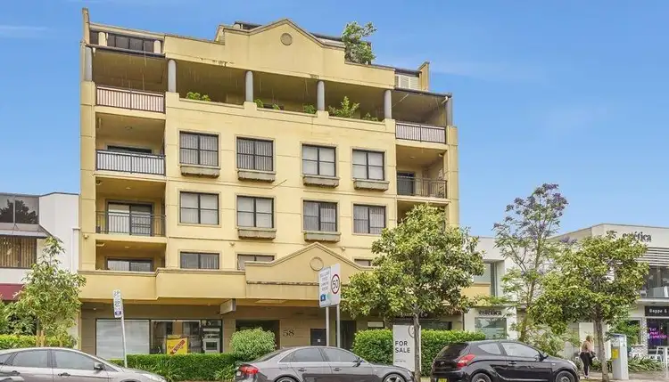 58 Bathurst Street