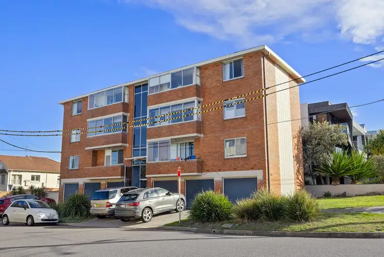 Fifth view of Homely apartment listing, 4/129 Boundary Street, Clovelly NSW 2031