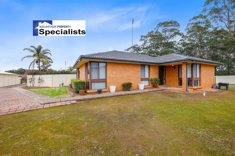 13 Dibbler Place, St Helens Park NSW 2560