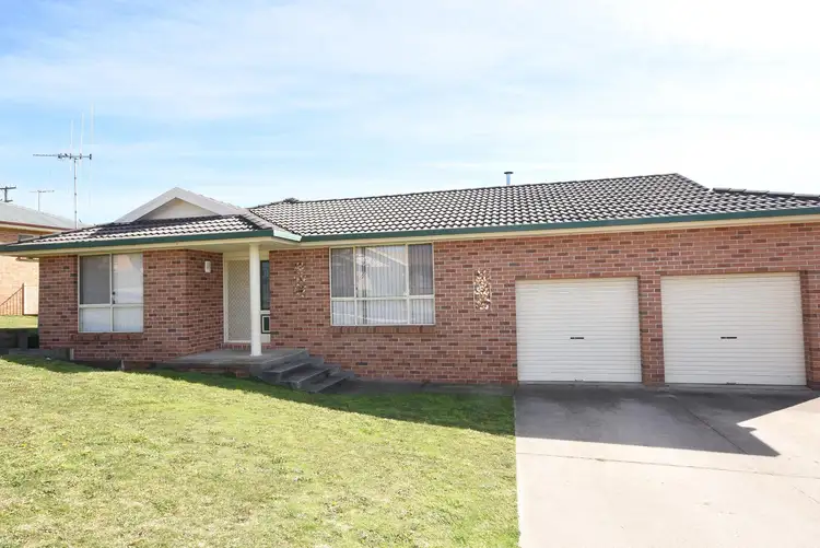 68 Northstoke Way, Orange NSW 2800