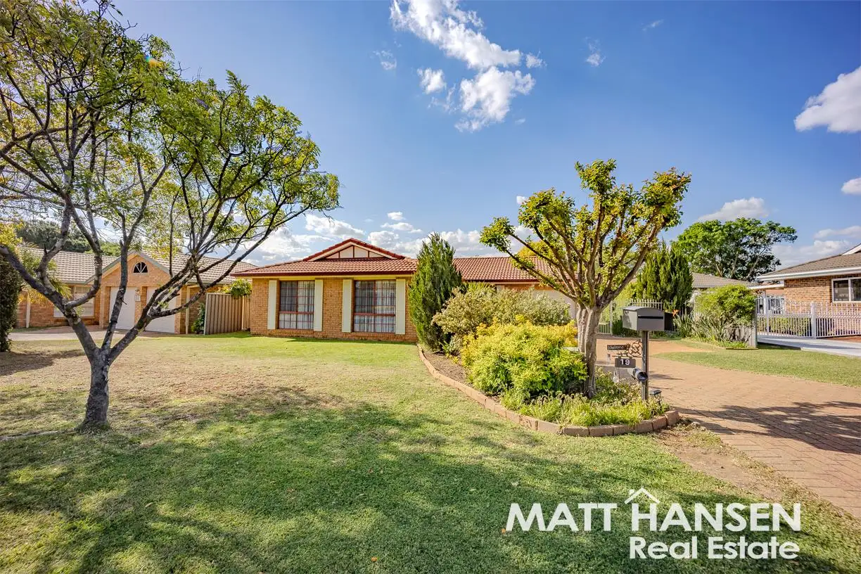 Main view of Homely house listing, 19 Twickenham Drive, Dubbo NSW 2830