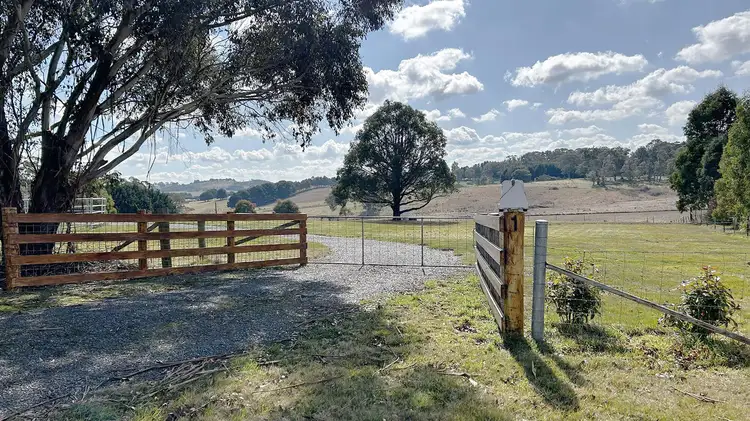 1 Rose Street, Grabben Gullen NSW 2583