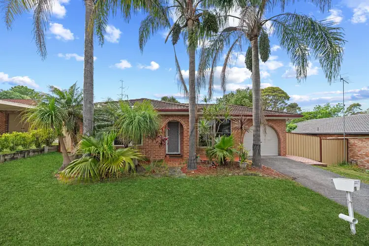 11 Whitehead Close