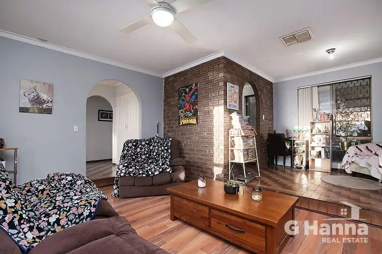 Fifth view of Homely house listing, 2 Tullamore Avenue, Thornlie WA 6108