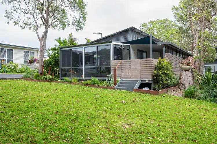 8 Hearnes Lake Road