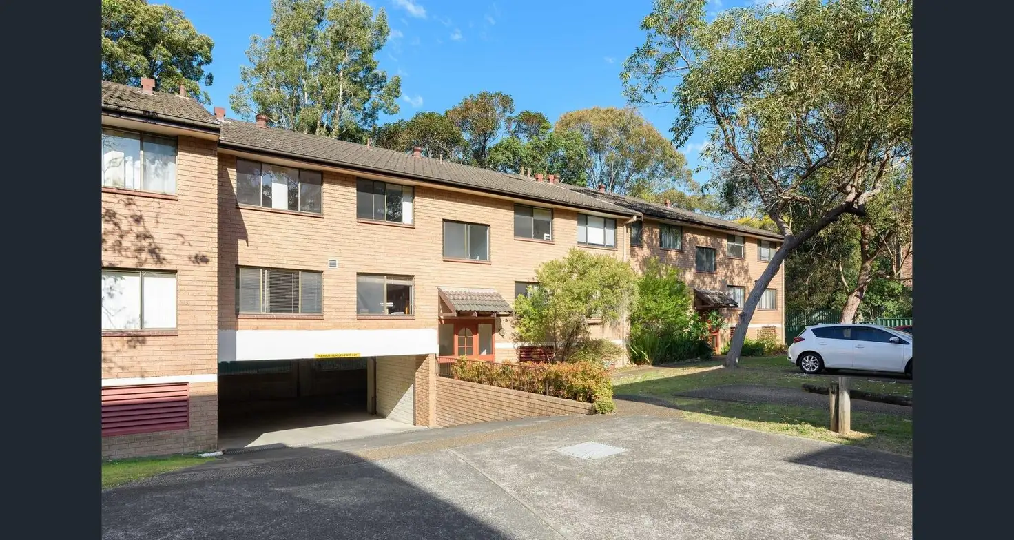 Main view of Homely unit listing, 2/8-12 Railway Crescent, Jannali NSW 2226