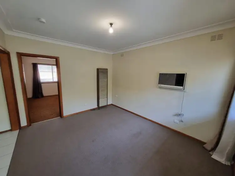 Second view of Homely flat listing, 1/323 Donovan Street, East Albury NSW 2640