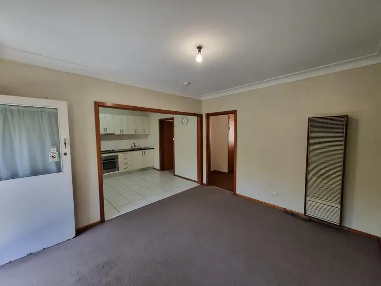 Fifth view of Homely flat listing, 1/323 Donovan Street, East Albury NSW 2640