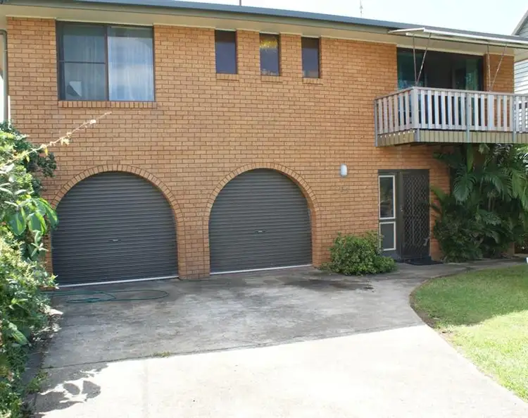 39 Dammerel Crescent, Emerald Beach NSW 2456