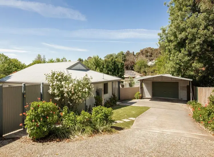 Main view of Homely unit listing, 2/679 Pearsall Street, Lavington NSW 2641